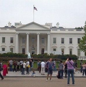 Meet your Posher, Hilarios